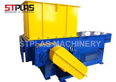 De enige Machine van de Schacht Plastic Ontvezelmachine/Chipper Machine voor de Rubberband van de HUISDIERENfles