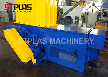 De enige Machine van de Schacht Plastic Ontvezelmachine/Chipper Machine voor de Rubberband van de HUISDIERENfles