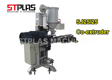 Compacte Enige Striping van de Schroef Plastic Extruder Machine voor PE PPR Pijp