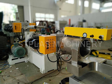 Hoge snelheids Plastic Was Recyclingsmachine voor Lege Shampooflessen