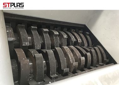 De Machineontvezelmachine van de tweeling-schacht Plastic Ontvezelmachine voor Plastic Recycling met D2-Blad