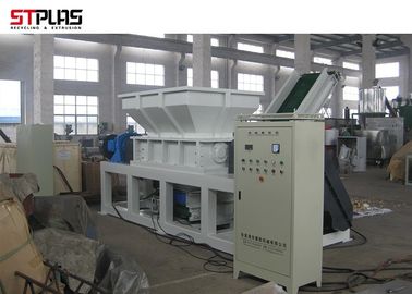 De Machineontvezelmachine van de tweeling-schacht Plastic Ontvezelmachine voor Plastic Recycling met D2-Blad